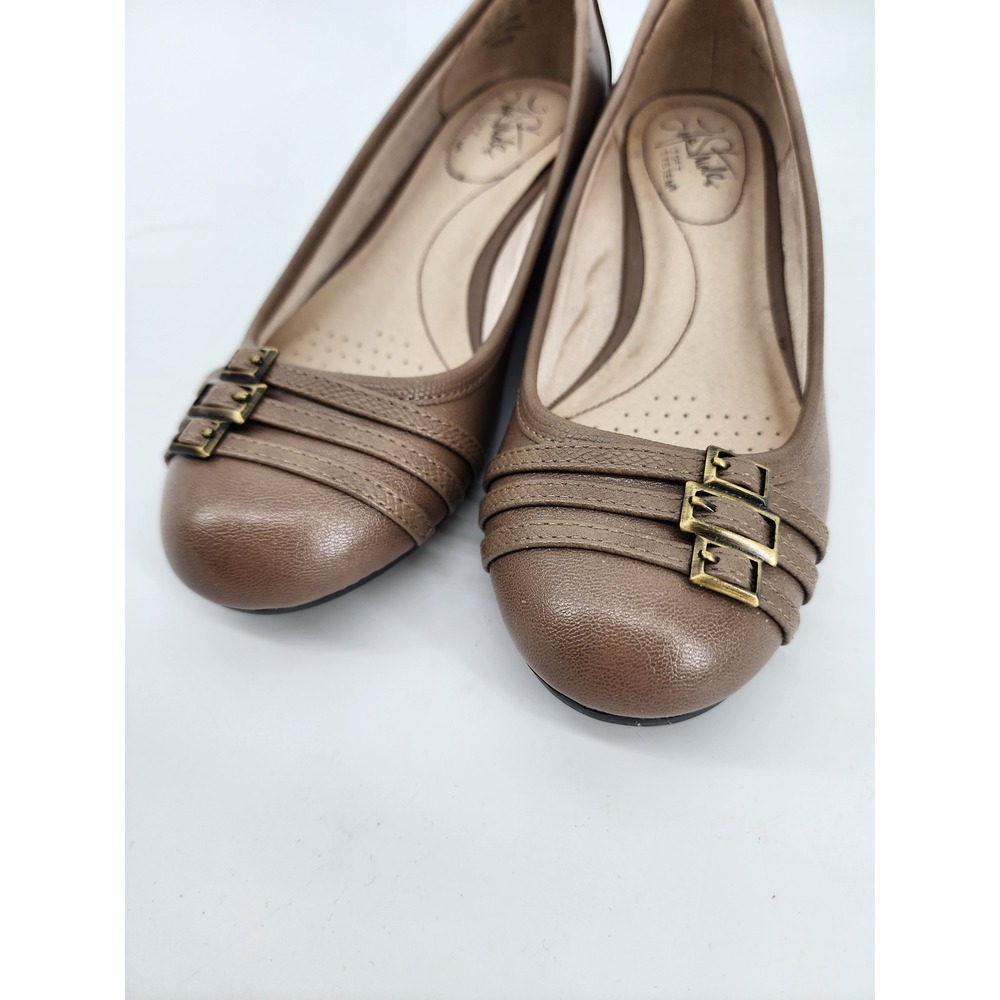 LifeStride Farrow Womens Brown Wedge Heels Size 6.5M Faux Leather Buckle Accent - Picture 7 of 10